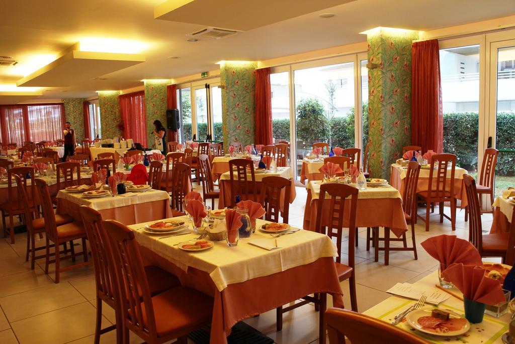 Hotel La Ninfea Montesilvano Marina Esterno foto