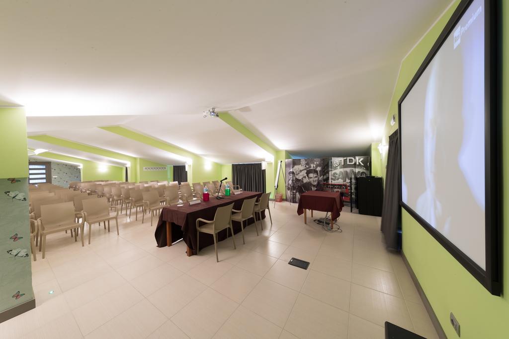Hotel La Ninfea Montesilvano Marina Esterno foto