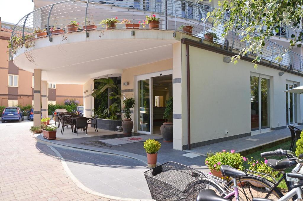 Hotel La Ninfea Montesilvano Marina Esterno foto