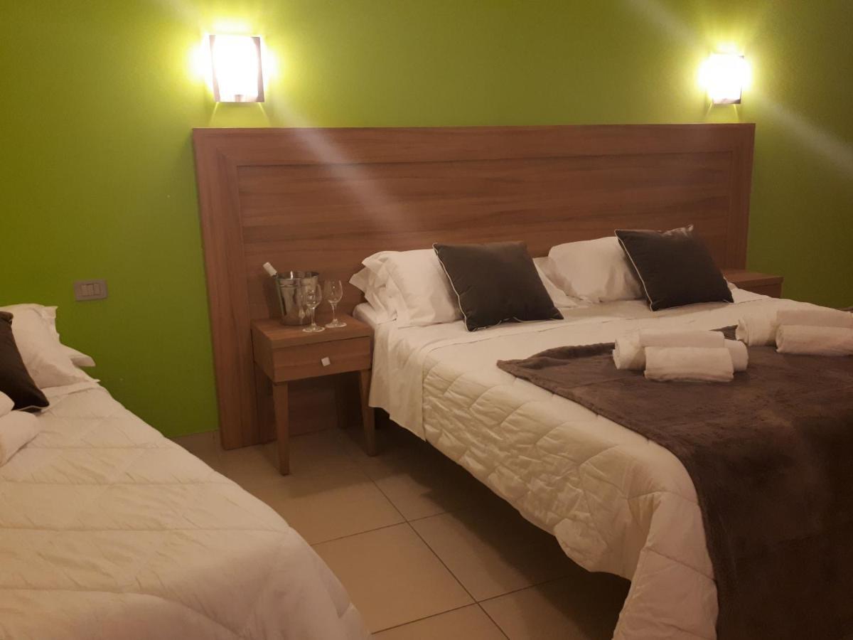 Hotel La Ninfea Montesilvano Marina Esterno foto